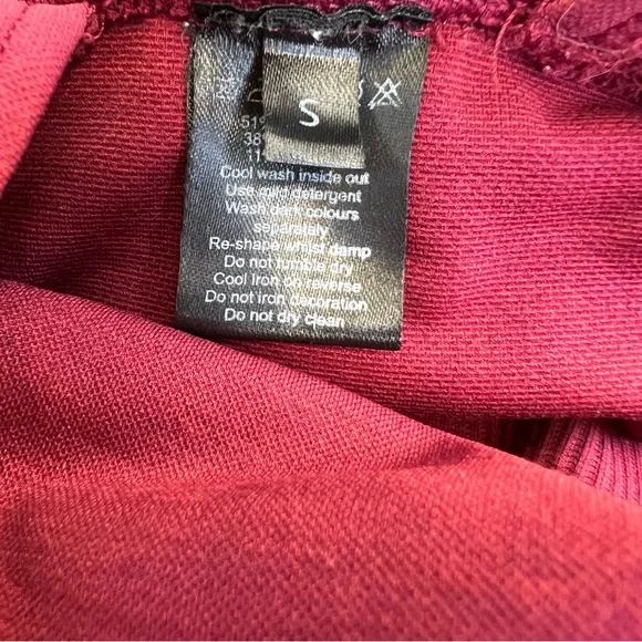 Alphalete Amplify High-Impact Padded Sports Bra - Bordeaux, Size Small - Picture 8 of 9